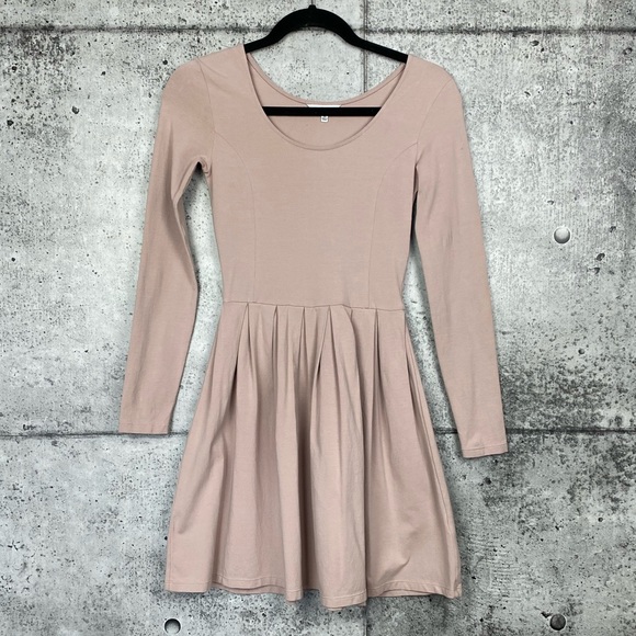 Aritzia Dresses & Skirts - Aritzia // Talula // Lambeth Skater Style Dress